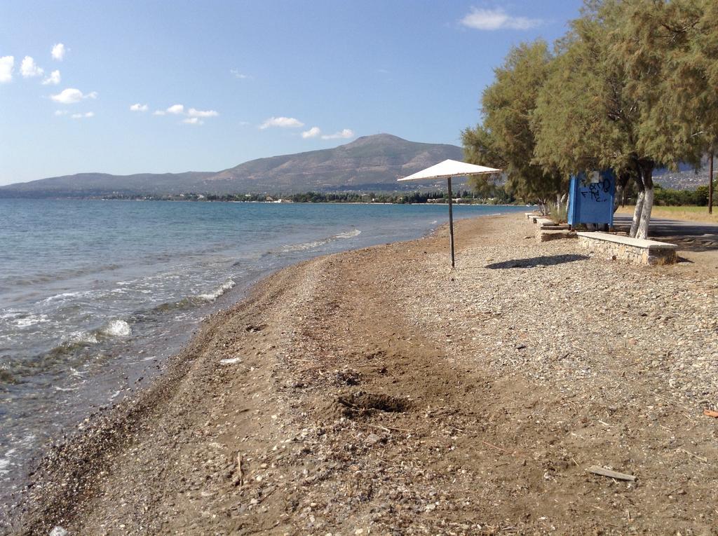 Villa Vlichos Amarynthos Buitenkant foto