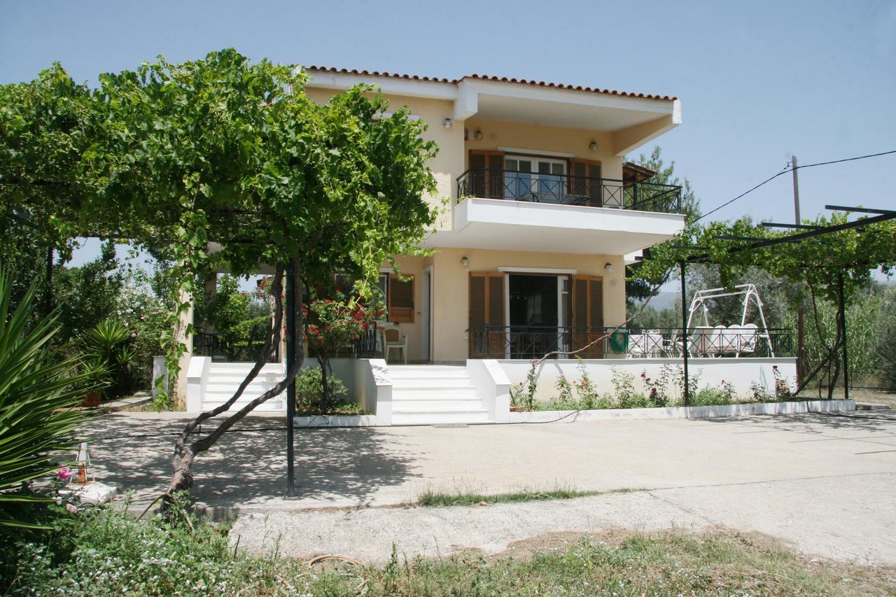 Villa Vlichos Amarynthos Buitenkant foto